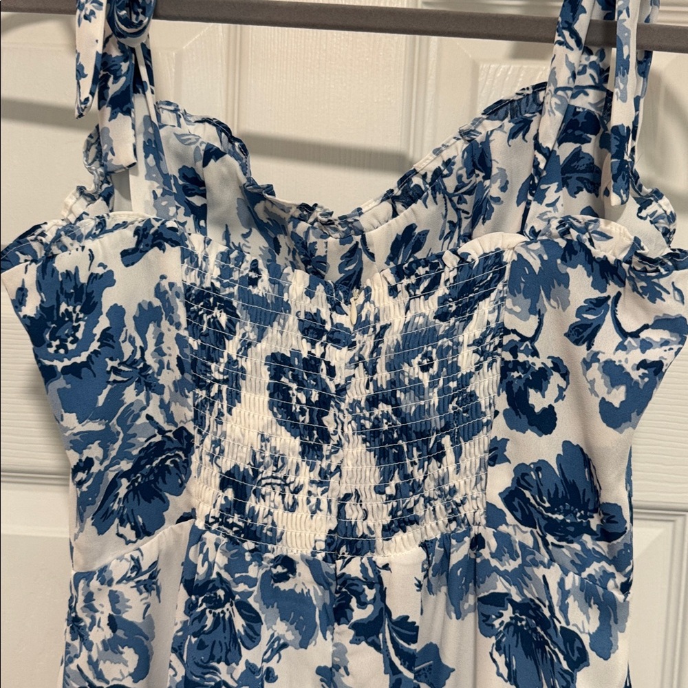 Blue Floral Tie-Strap Midi Dress - White & Blue o.p.t. Sz M - Picture 5 of 12